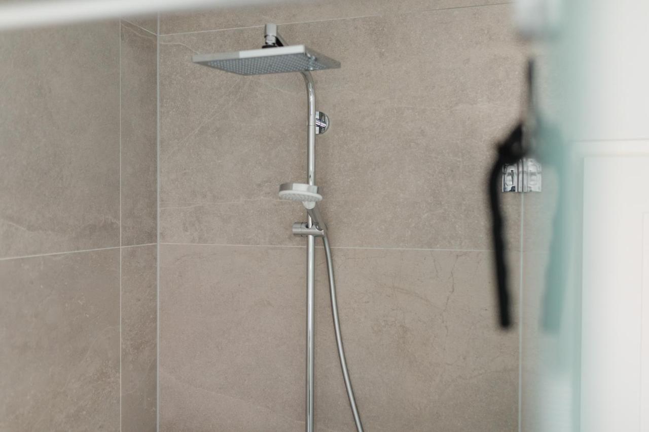 Kuesten Suite Sued - Seitliche Wasserlage, Terrasse, 70Qm Greetsiel Exteriör bild